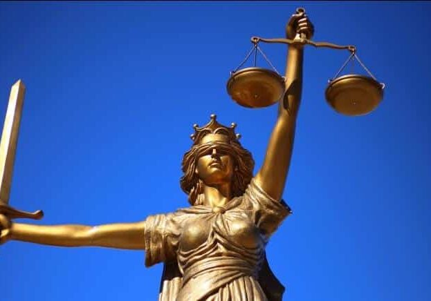 justice-2060093_1920