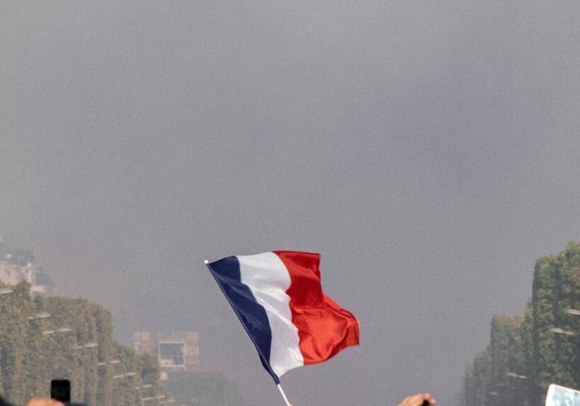 pexels-nicolas-2267338